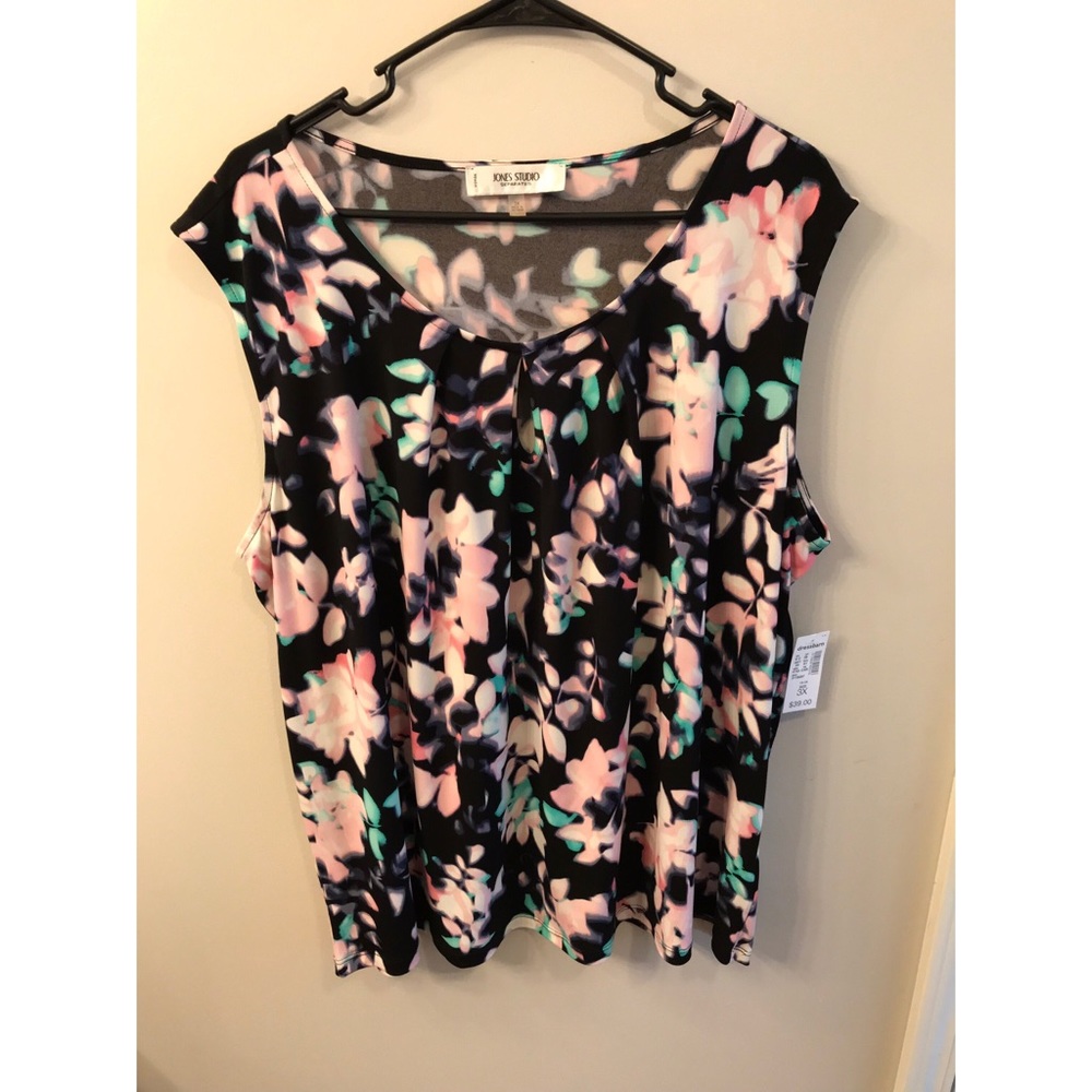 Floral patterned work blouse